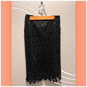 〰️Bloomingdales Lace Skirt➰